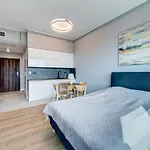 Apartment Hanza Tower Swimming Pool & 18 Floor Great View