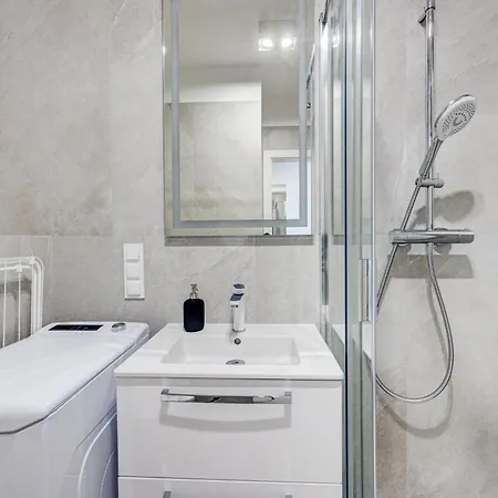 Hanza Tower Swimming Pool & 18 Floor Great View *