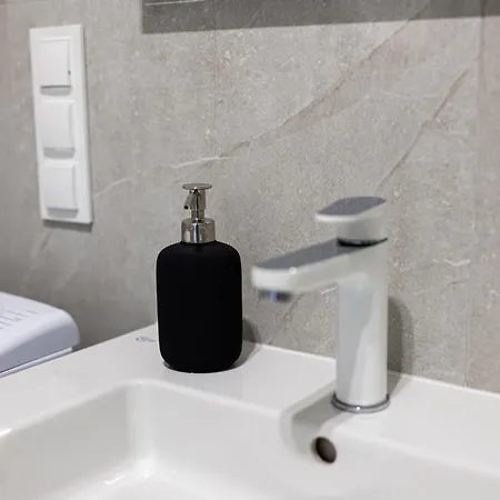 Hanza Tower Swimming Pool & 18 Floor Great View